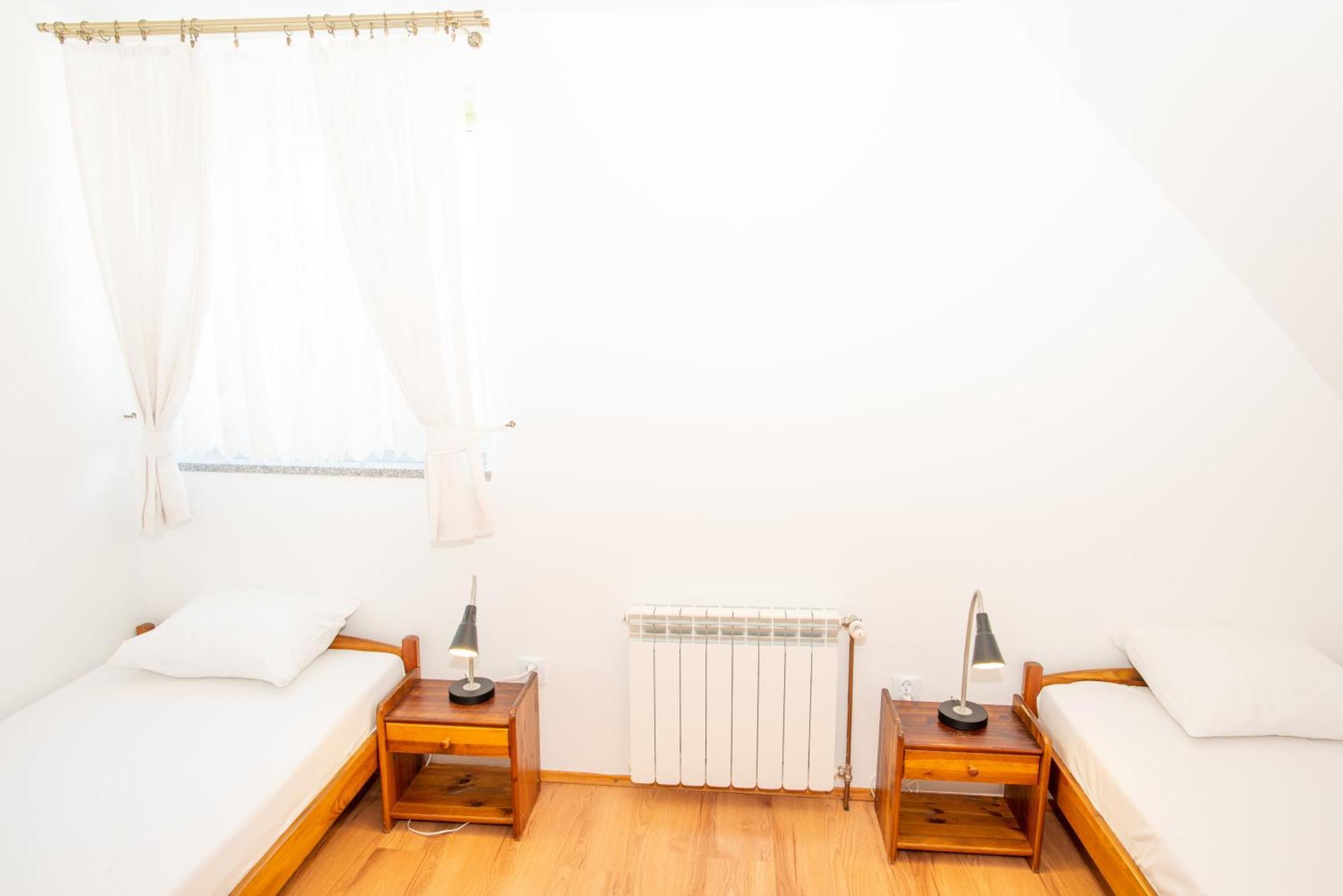 Bed & Breakfast Gosciniec Pieciu Stawow